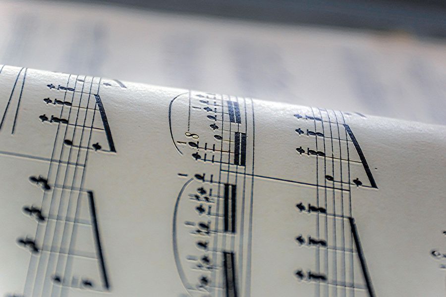 How to Follow a Score